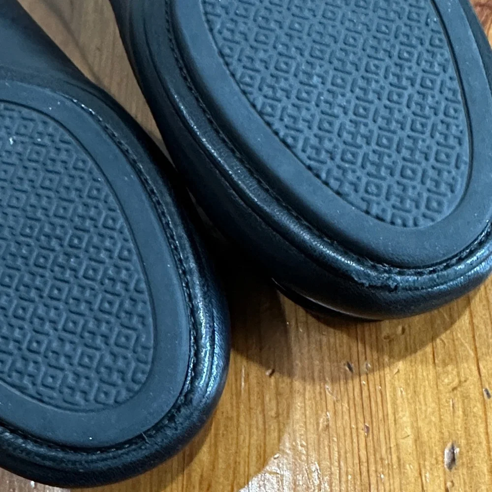 Tory Burch Black Leather Flats with Logo Size 5.5